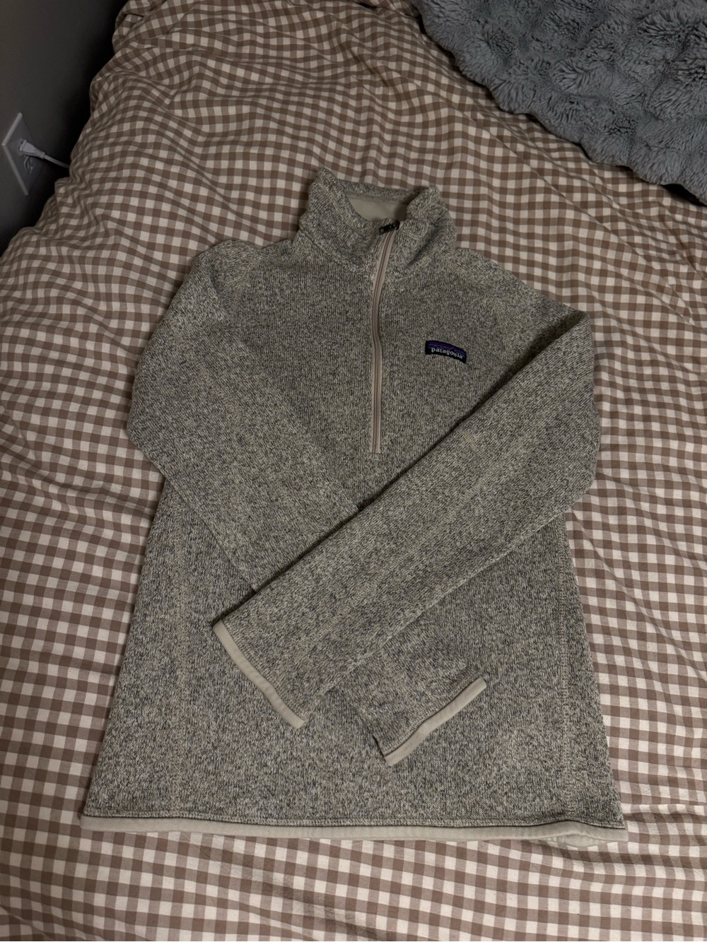 Patagonia tan Half-Zip Fleece Pullover - woman’s
